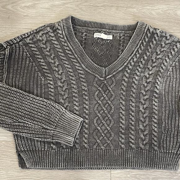 Aeropostale Cable Knit Sweater S Cropped Y2K Faded Gray Casual - Picture 2 of 8